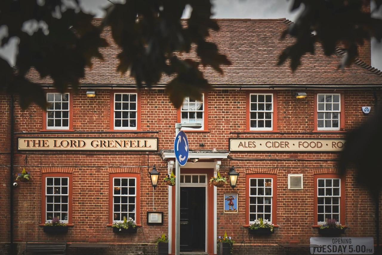 Bed and Breakfast The Lord Grenfell Maidenhead Zewnętrze zdjęcie The Lord Grenville